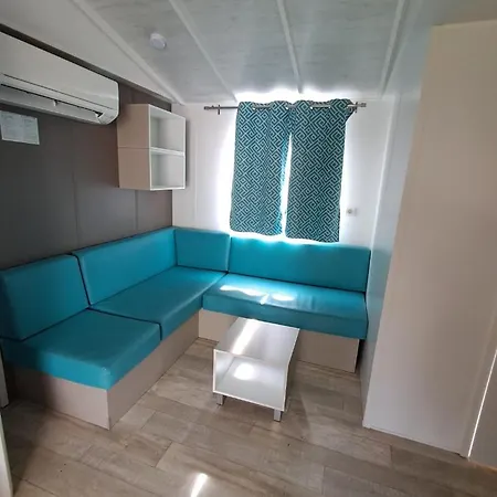 Campsite Mobil 156 *